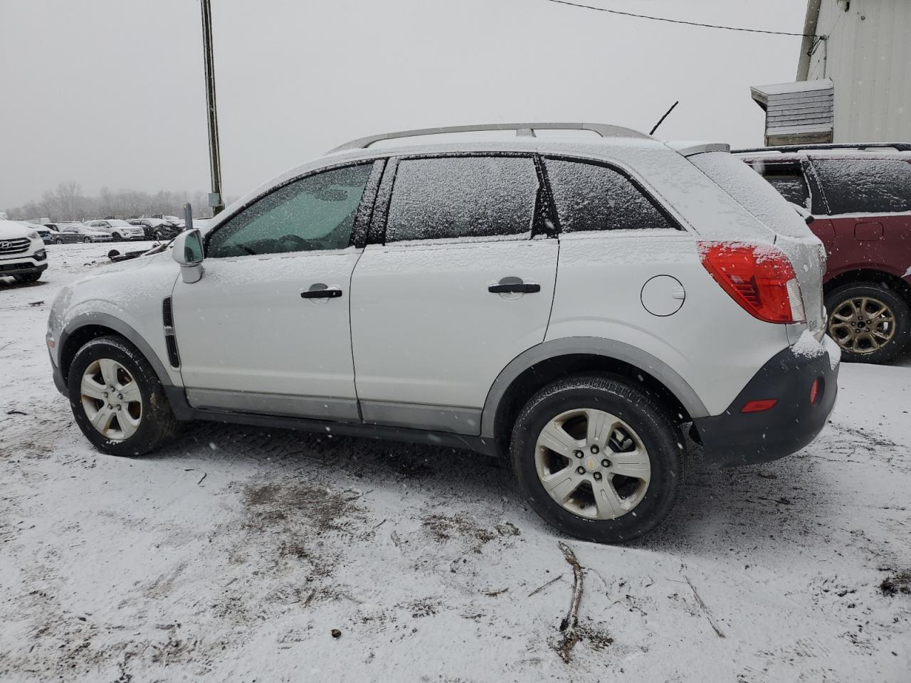 VIN 3GNAL1EK5ES640515 2014 CHEVROLET CAPTIVA no.2