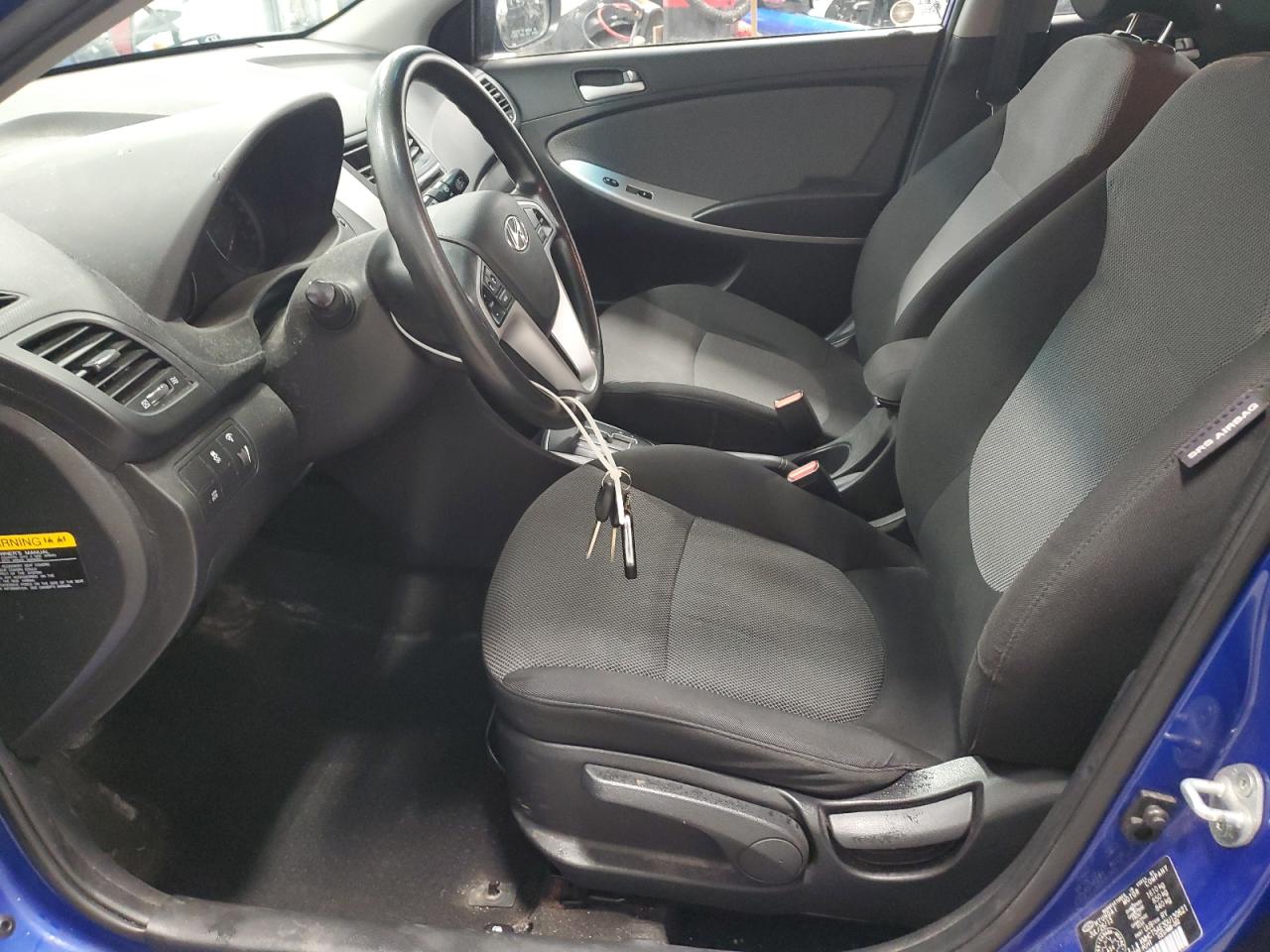 2013 Hyundai Accent - Image 7