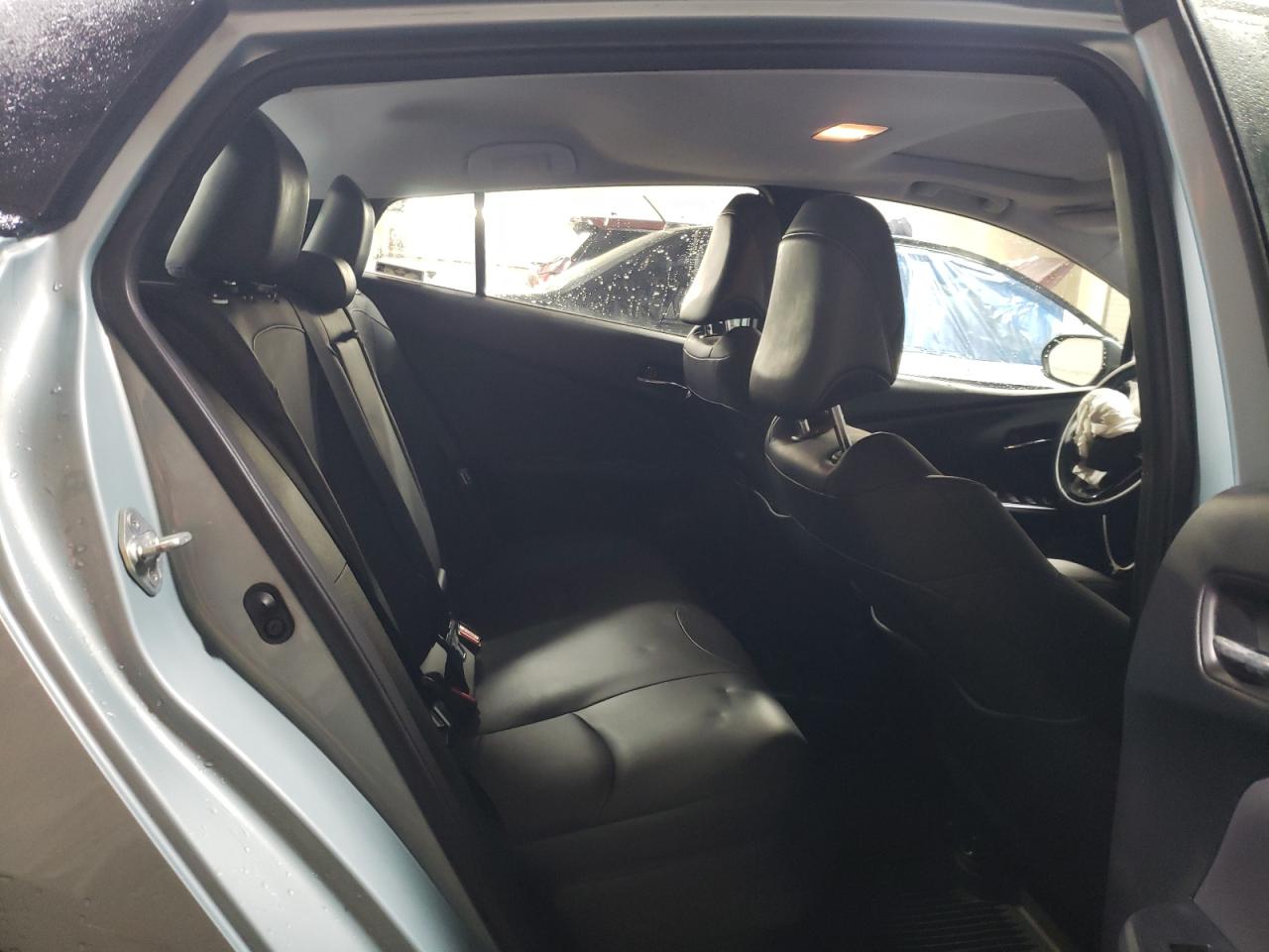 2022 Toyota Prius - Image 10