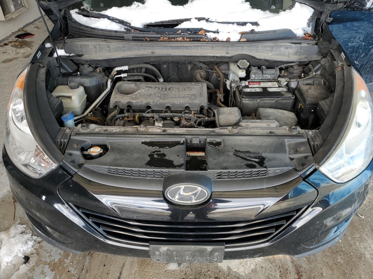 2010 Hyundai Tucson - Image 12