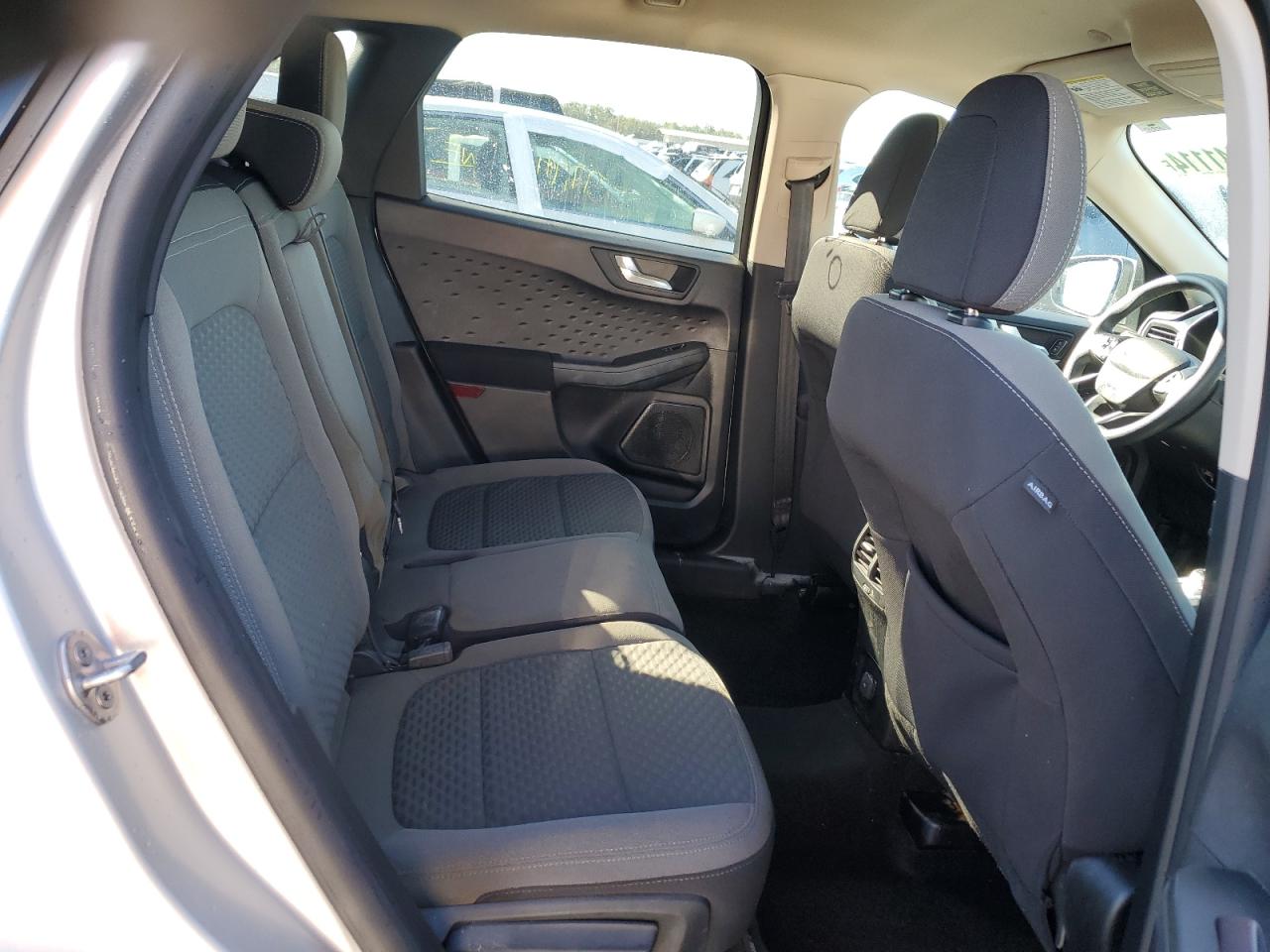 2020 Ford Escape - Image 11