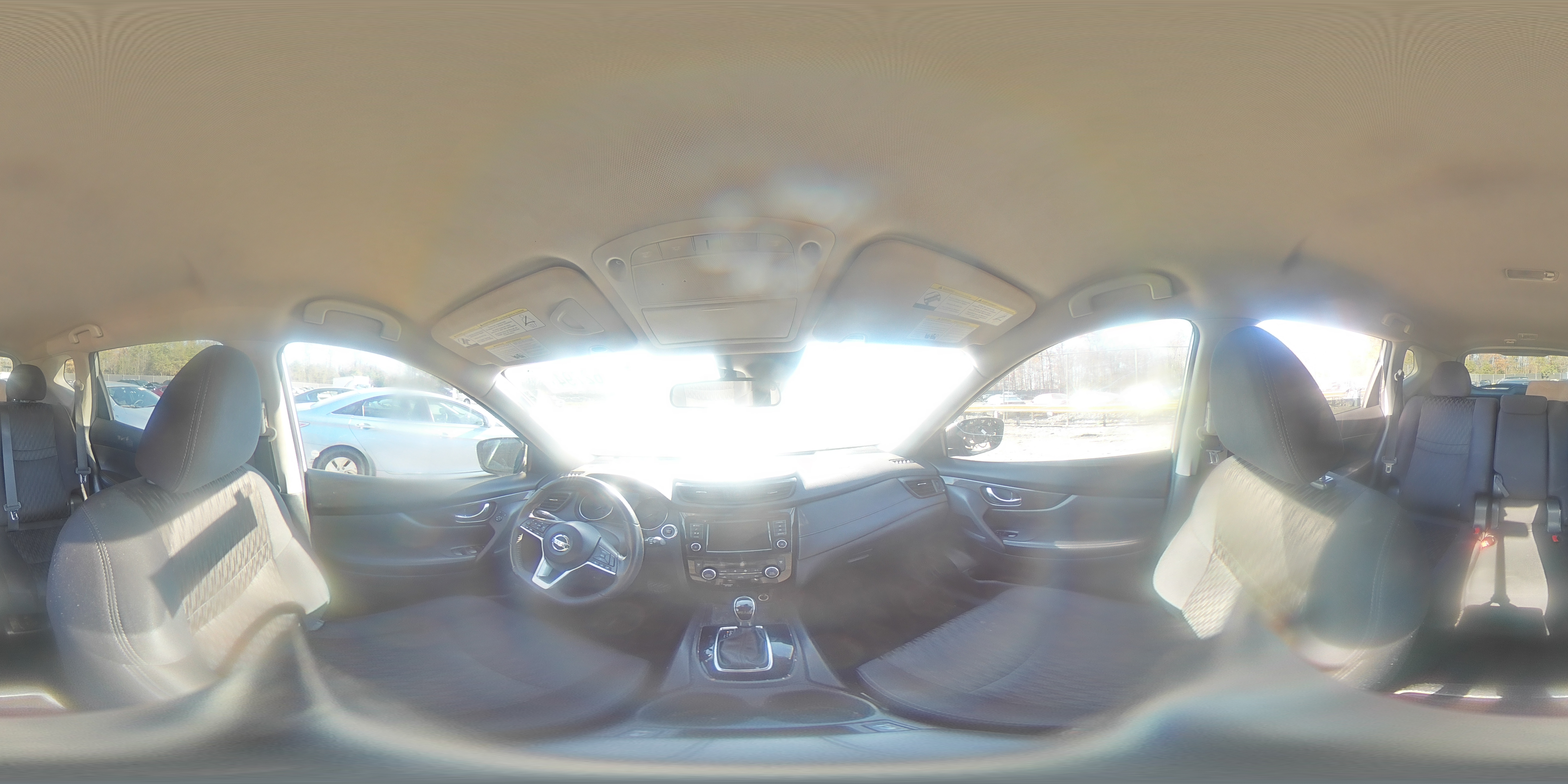 2019 Nissan Rogue - Image 13