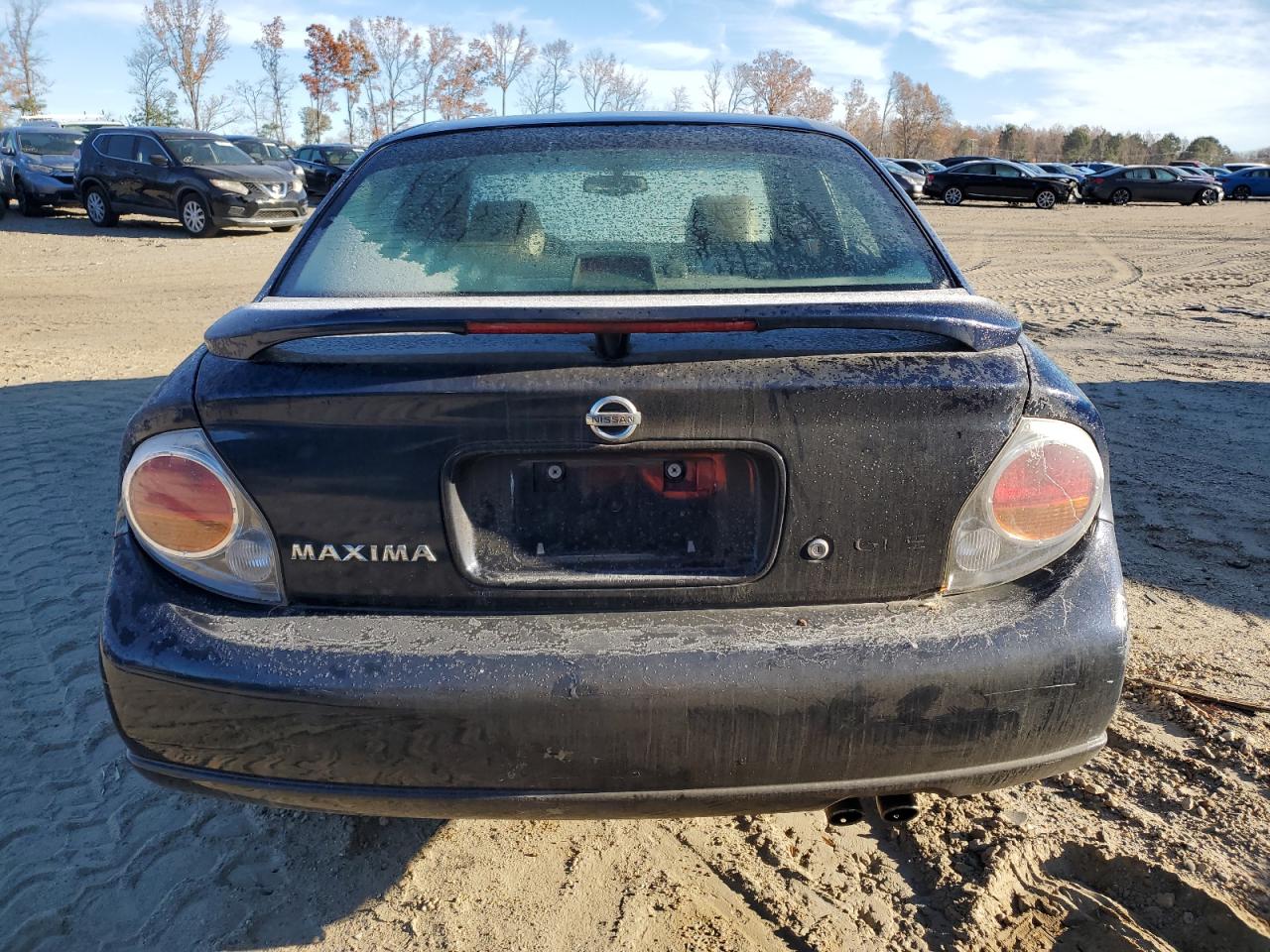 2002 Nissan Maxima - Image 6