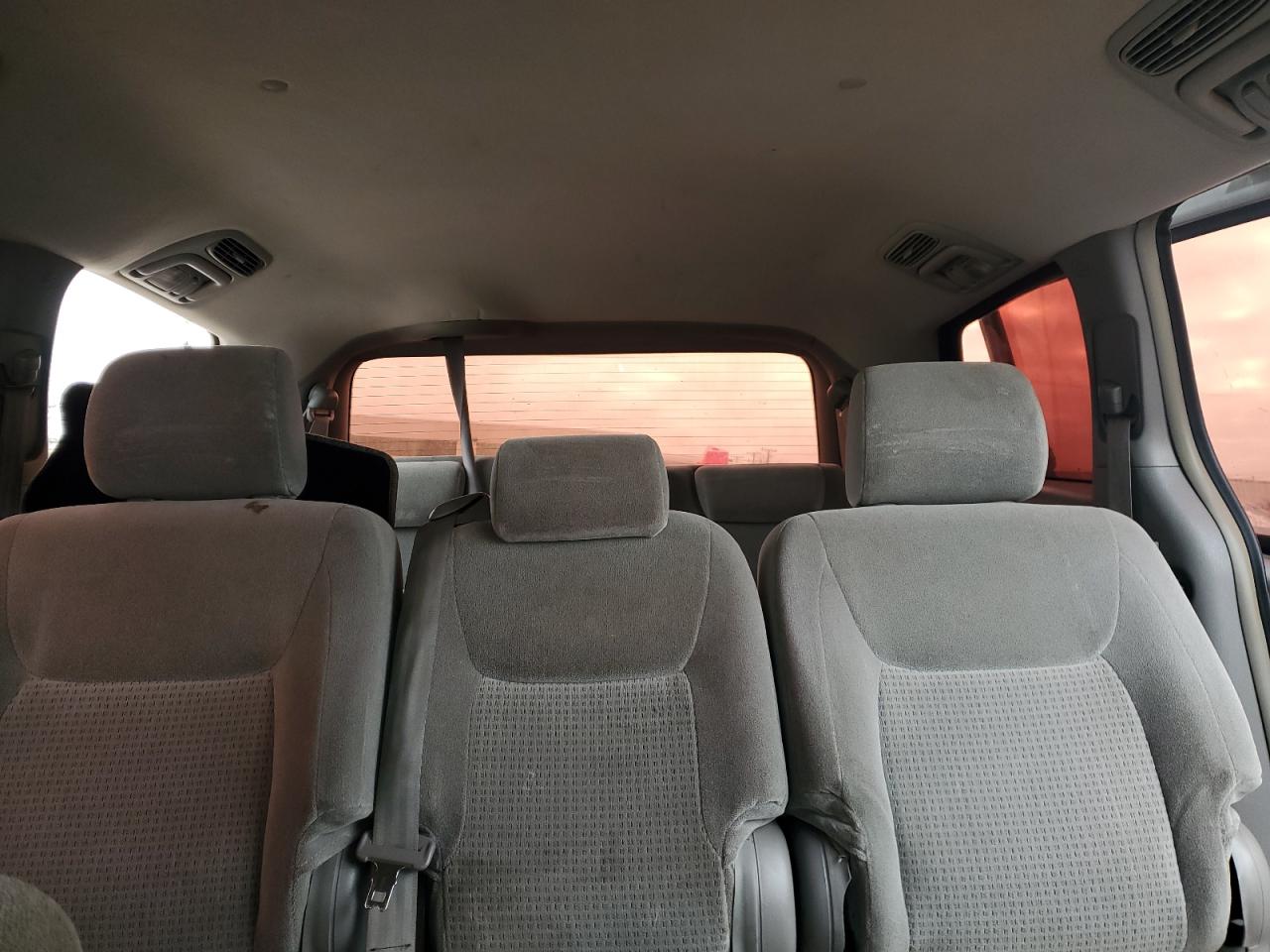 2006 Toyota Sienna - Image 10