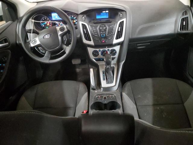 Sedans FORD FOCUS 2013 White