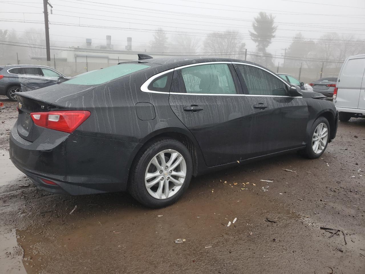 2017 Chevrolet Malibu - Image 3