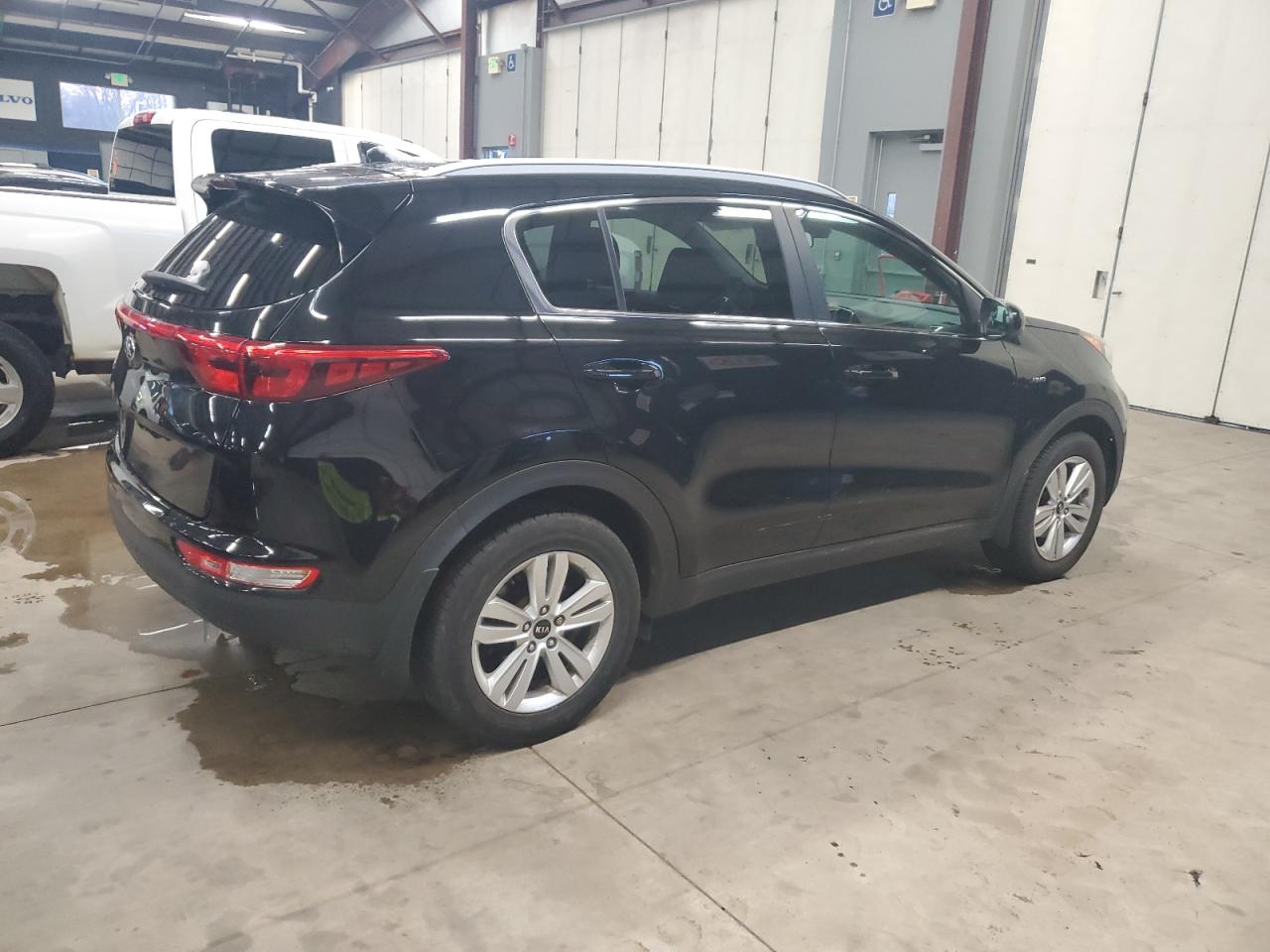 VIN KNDPMCAC1K7528041 2019 KIA SPORTAGE no.3