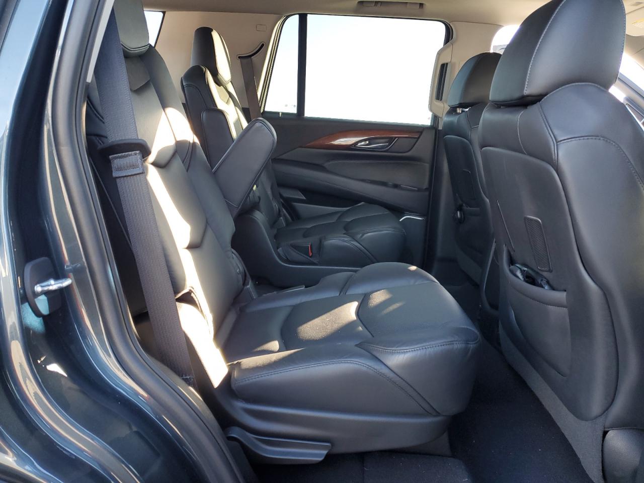 2019 Cadillac Escalade - Image 11
