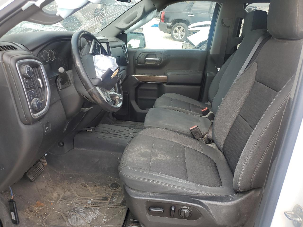 2020 Chevrolet Silverado - Image 7