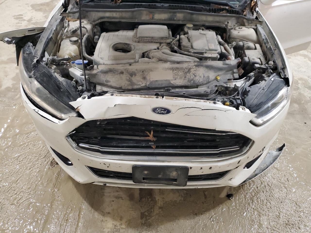 2016 Ford Fusion - Image 11