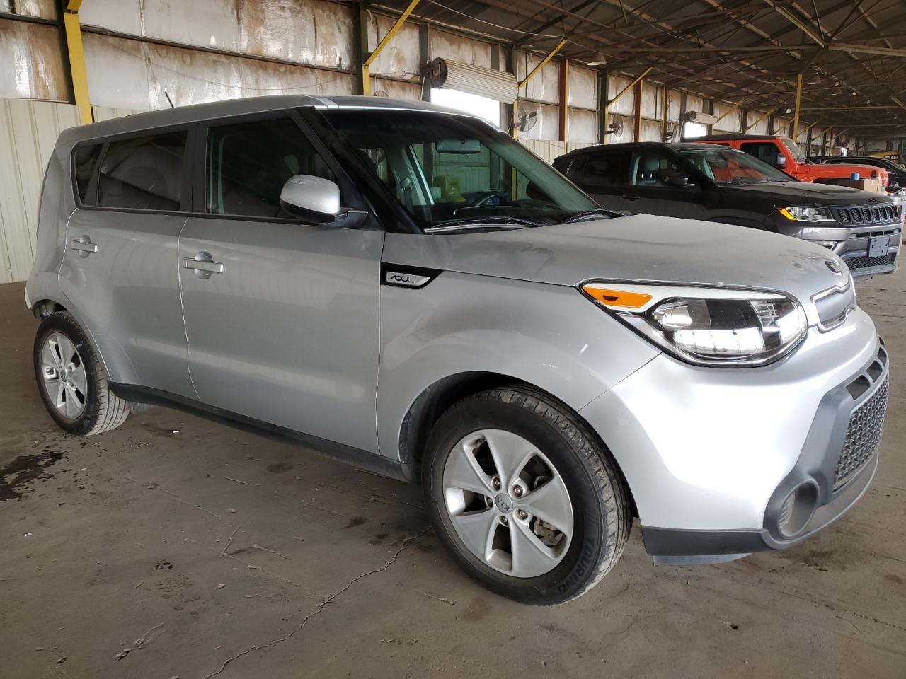 VIN KNDJN2A28G7860523 2016 KIA SOUL no.4