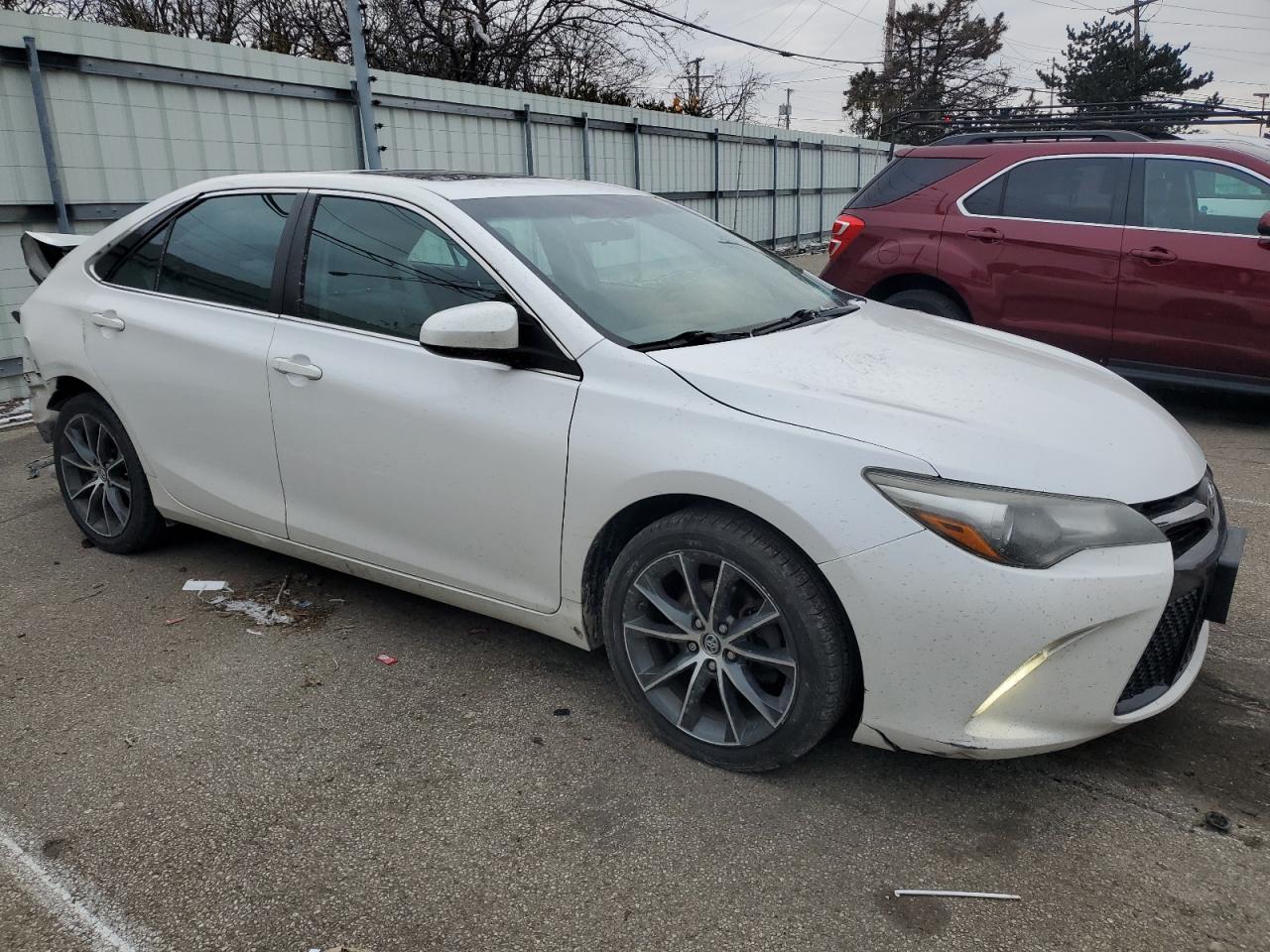 2015 Toyota Camry - Image 4