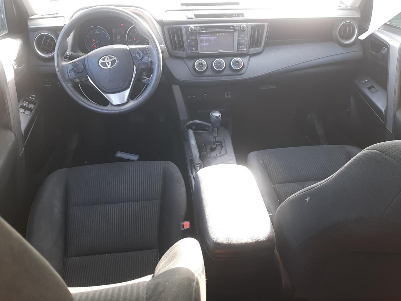 VIN 2T3ZFREVXJW491222 2018 TOYOTA RAV4 no.8