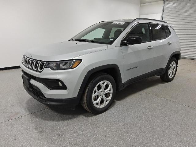  JEEP COMPASS 2024 Silver