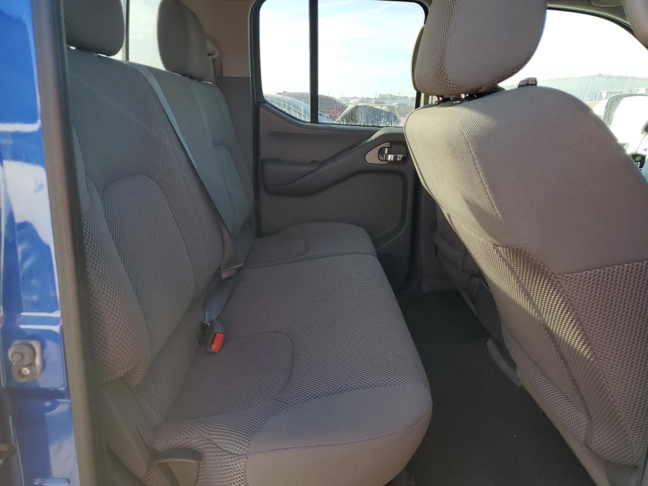 2015 Nissan Navara (Frontier) - Image 10