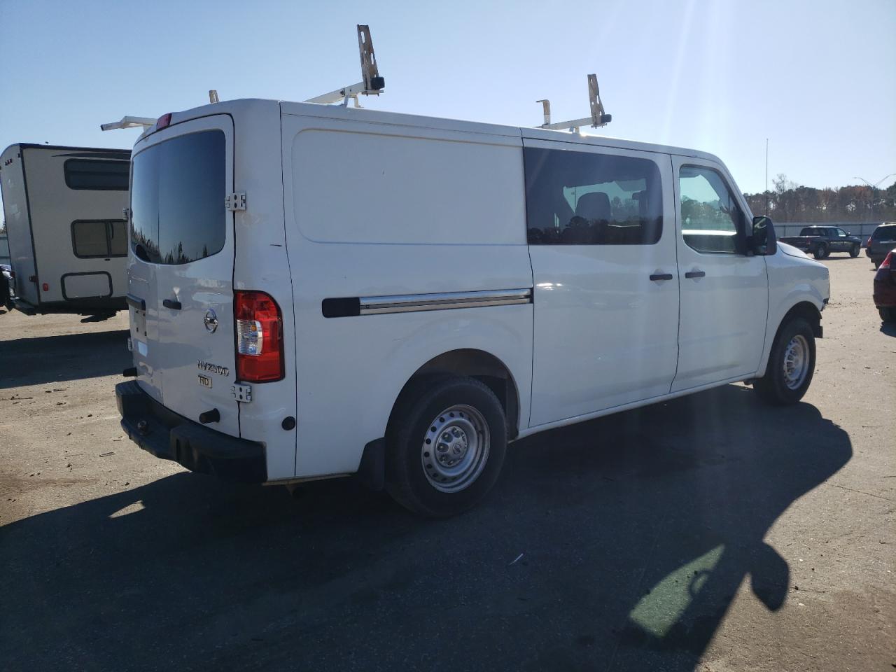 2016 Nissan NV - Image 3