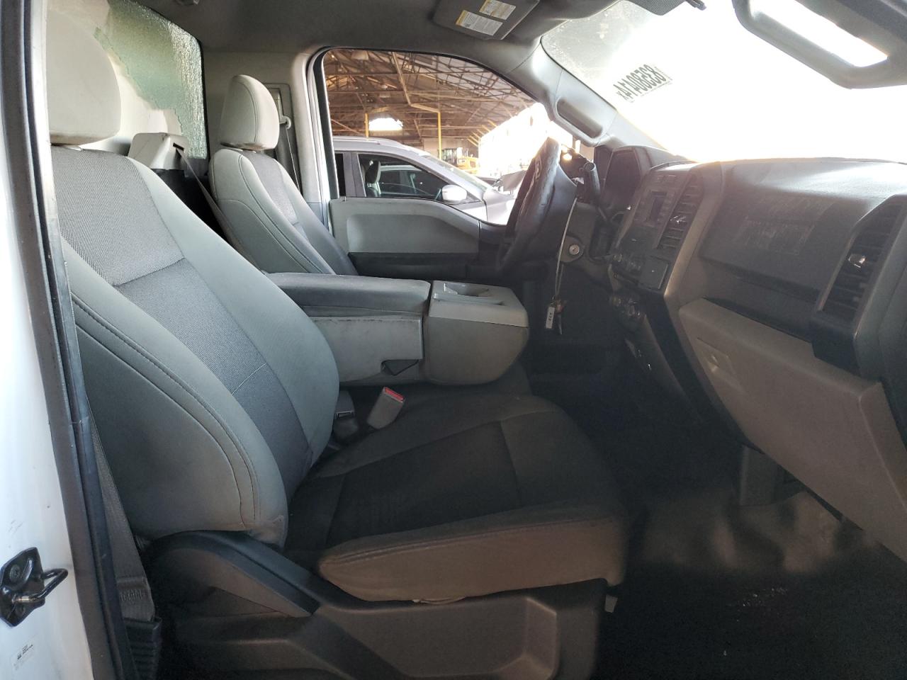 2016 Ford F-150 - Image 10
