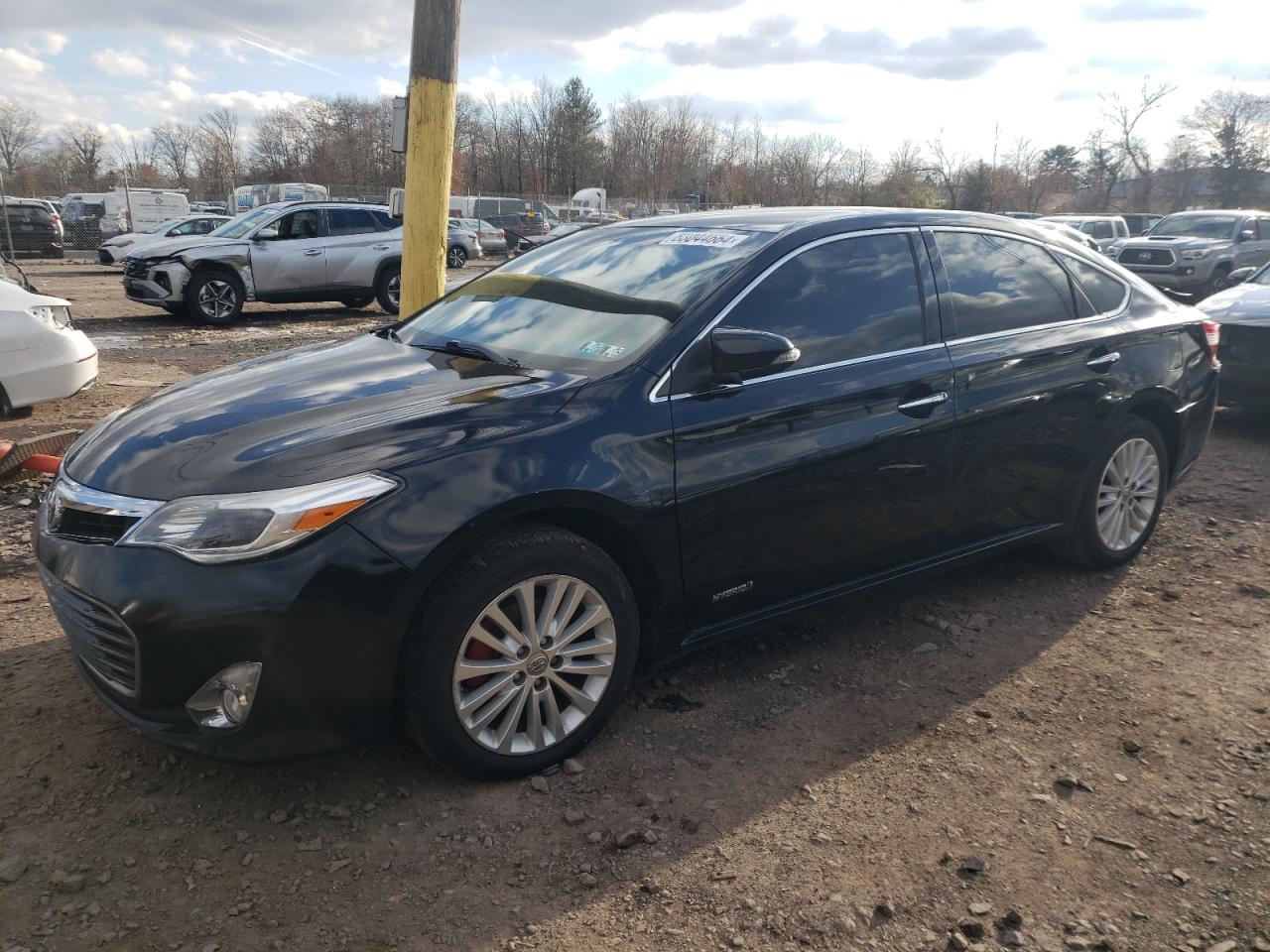 2013 TOYOTA AVALON