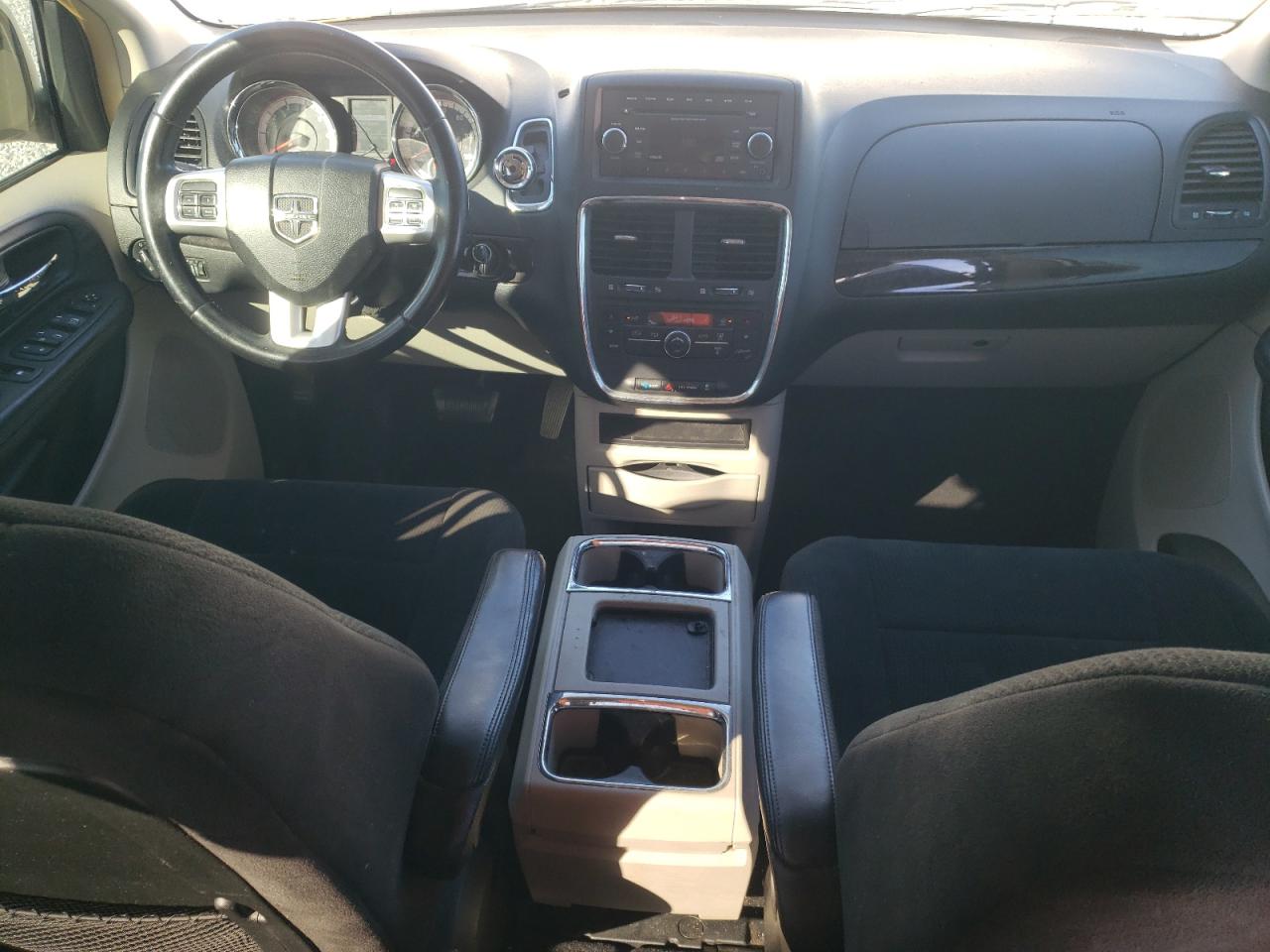 2012 Dodge Caravan - Image 8