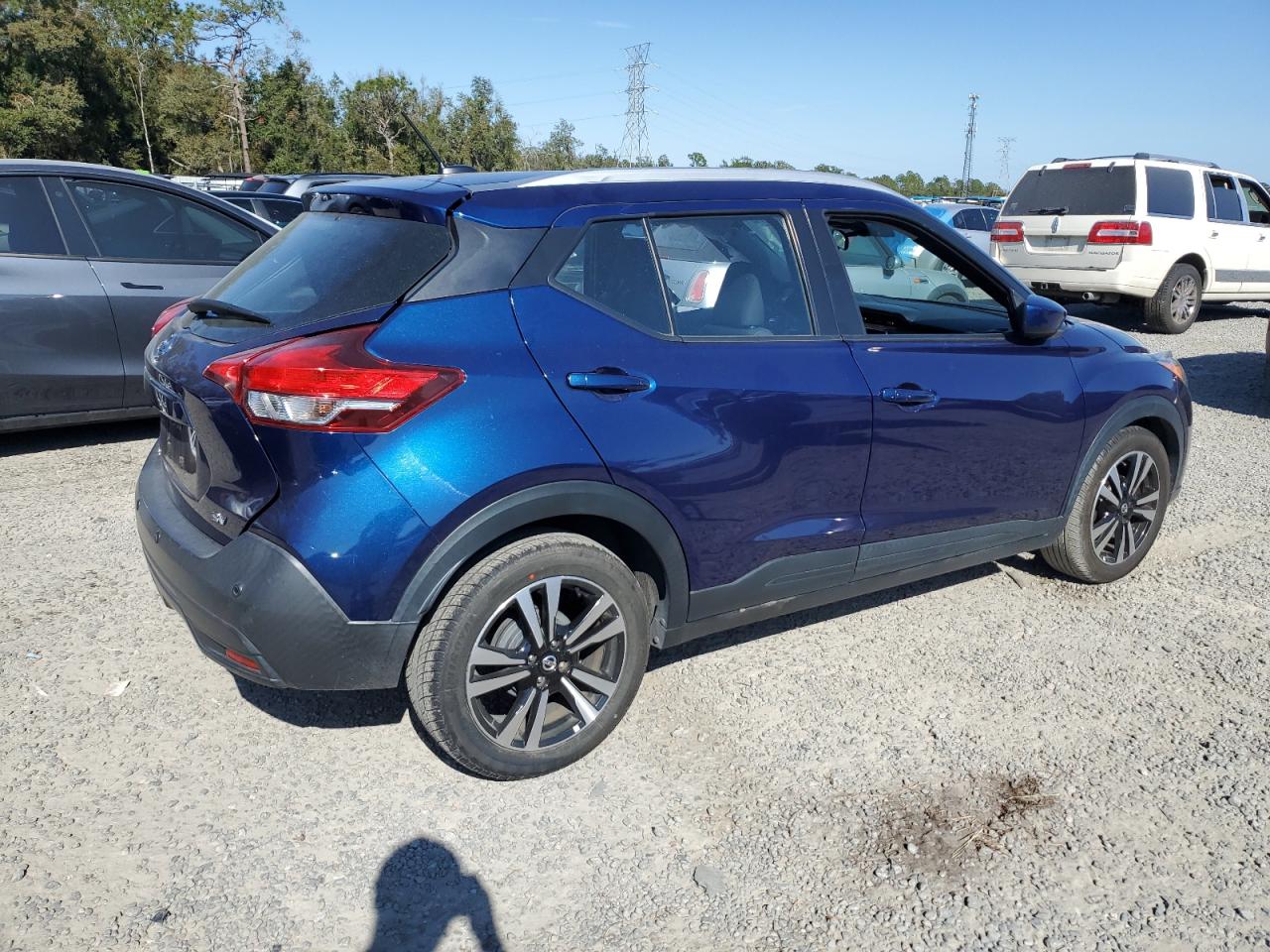 VIN 3N1CP5CV9LL518261 2020 NISSAN KICKS no.3