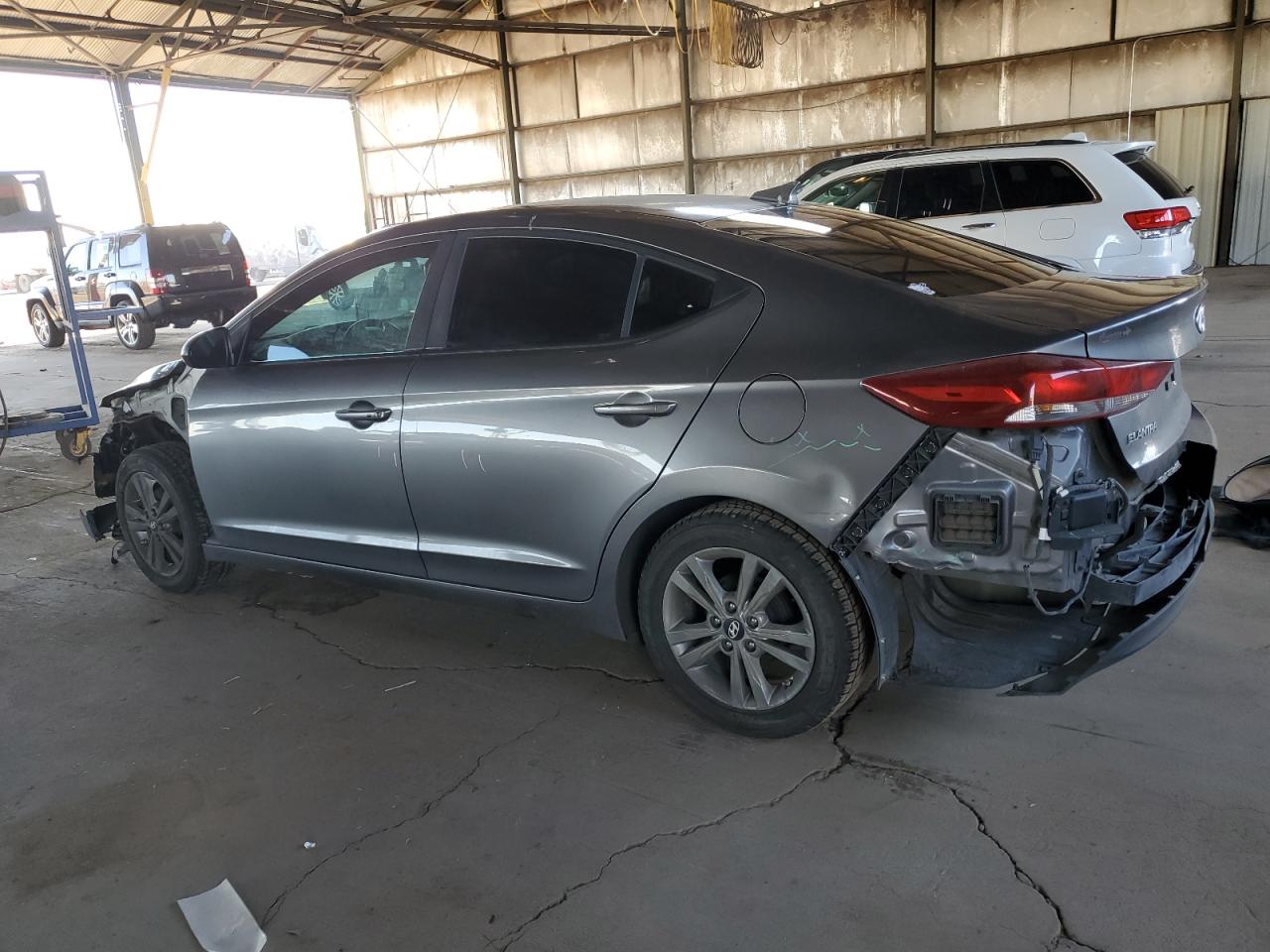 VIN KMHD84LF9HU174621 2017 HYUNDAI ELANTRA no.2