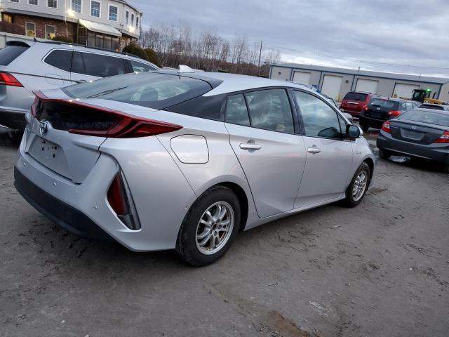  TOYOTA PRIUS 2017 Серебристый