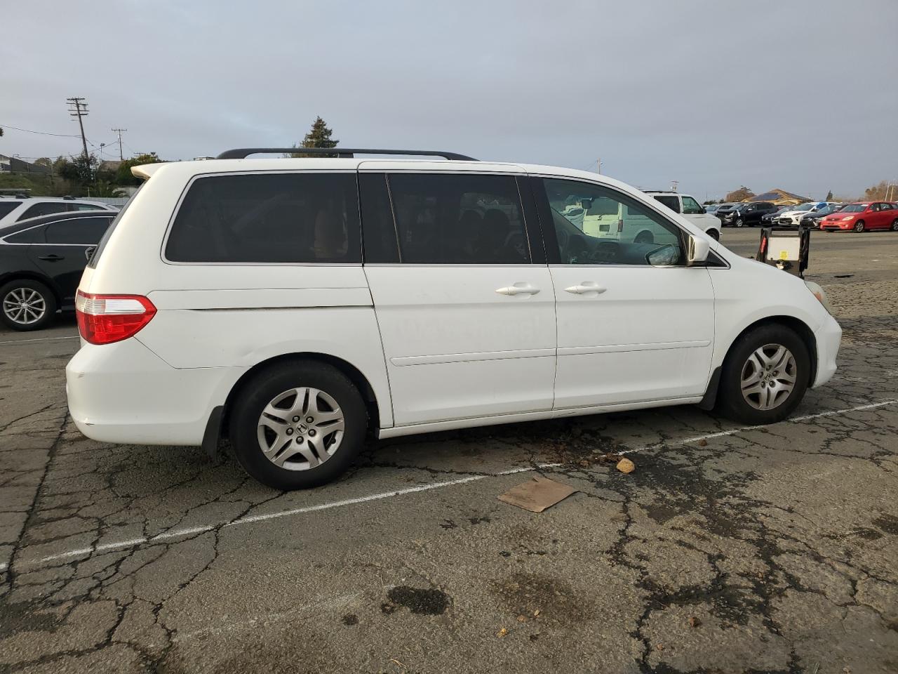2006 Honda Odyssey - Image 3