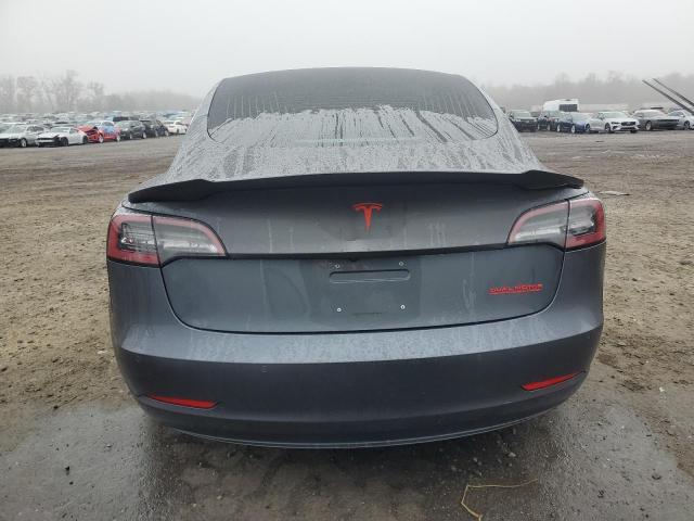  TESLA MODEL 3 2018 Серый