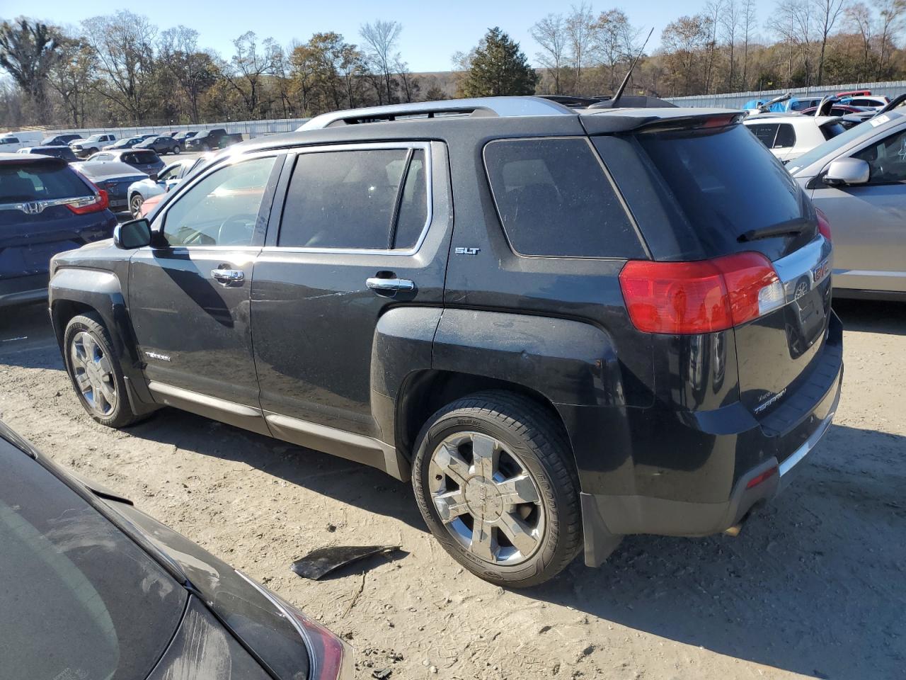 2011 GMC Terrain - Image 2