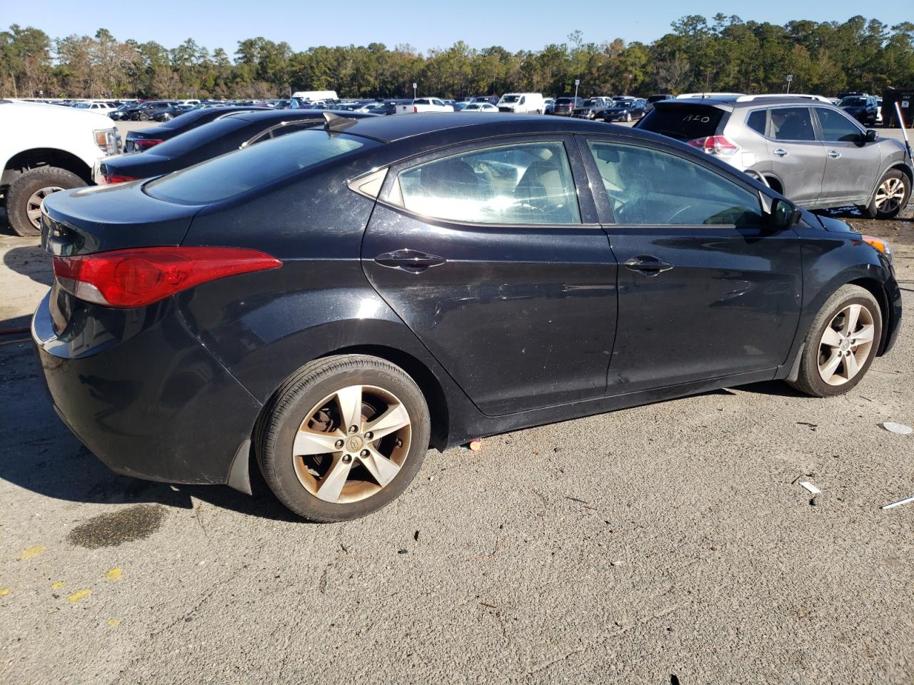 VIN 5NPDH4AE7DH417877 2013 HYUNDAI ELANTRA no.3