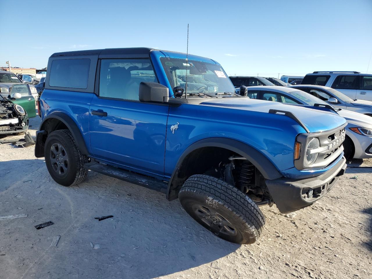 2021 Ford Bronco - Image 4