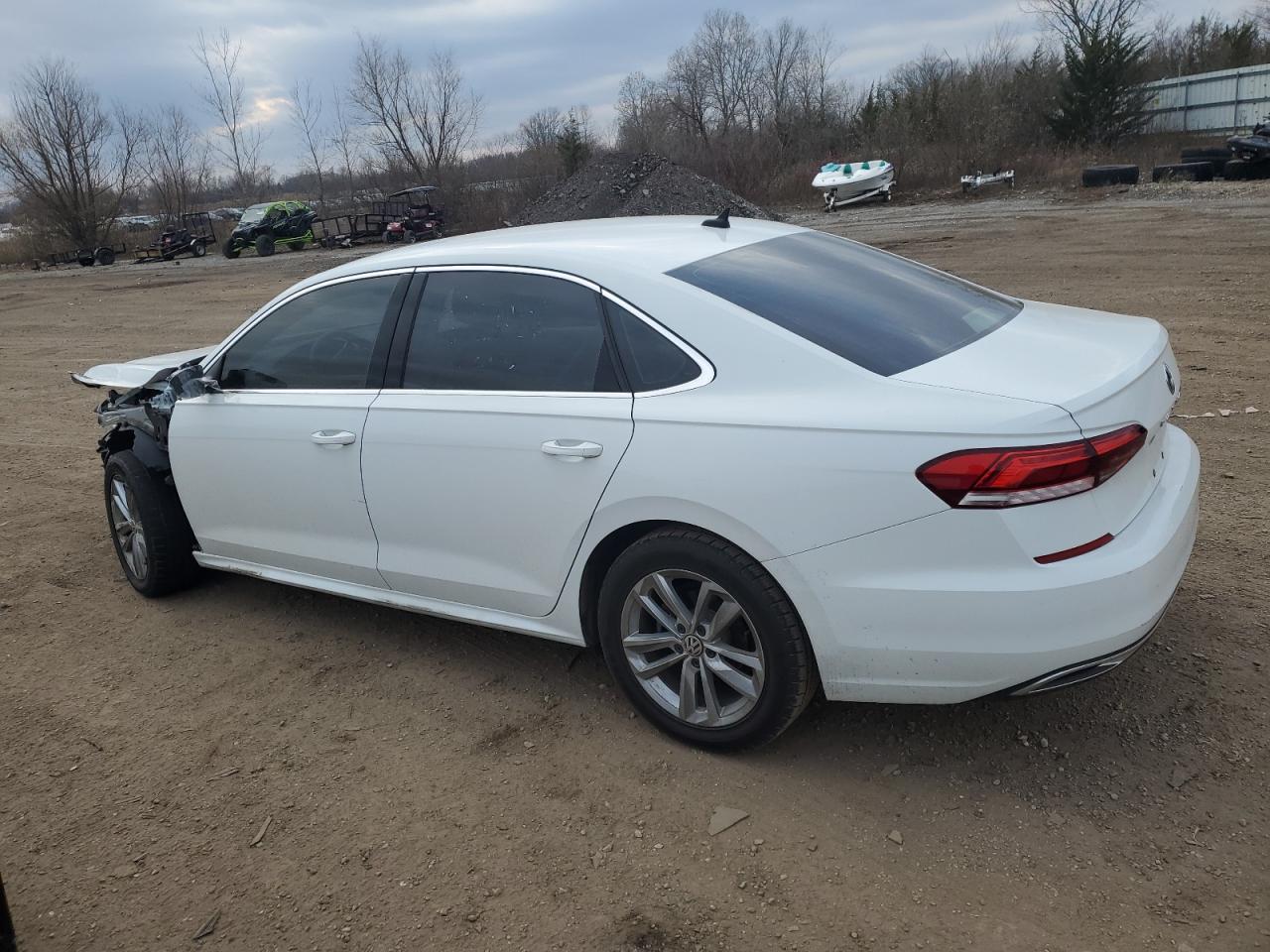 2020 Volkswagen Passat - Image 2