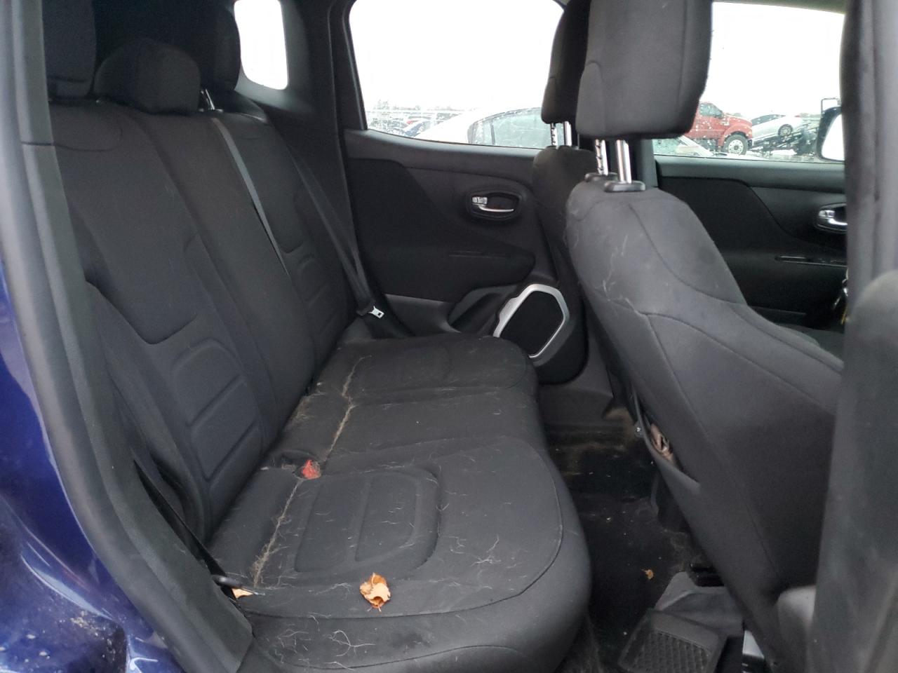 2018 Jeep Renegade - Image 10