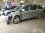 2016 Chrysler Town & Country Touring zu verkaufen in Columbia, MO - Front End