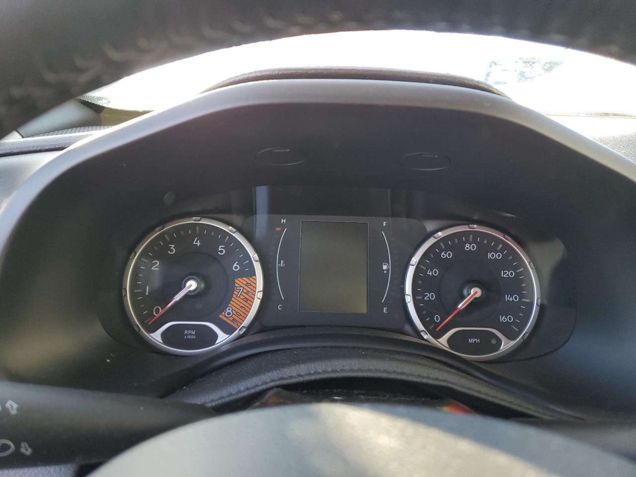 2020 Jeep Renegade - Image 9