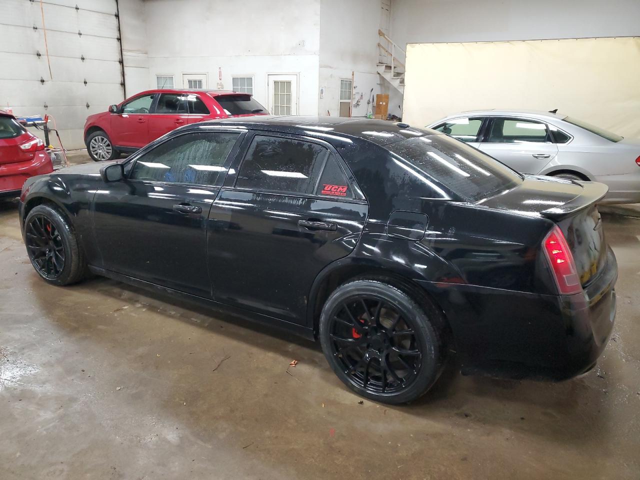 VIN 2C3CCAKT4DH652868 2013 CHRYSLER 300 no.2