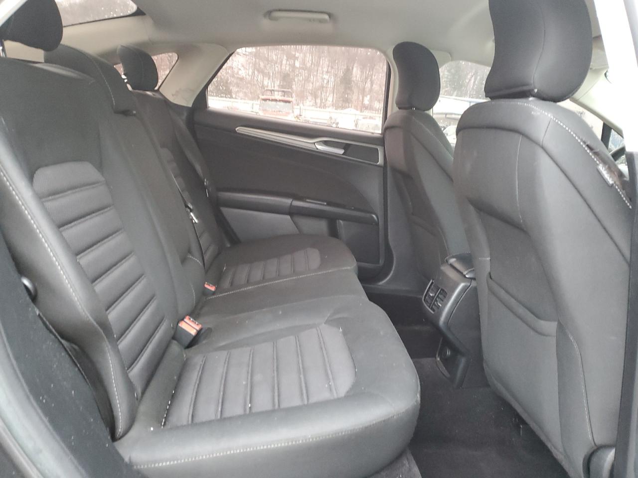 2017 Ford Fusion - Image 10
