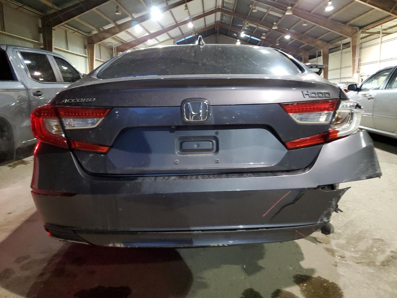 2018 Honda Accord - Image 6
