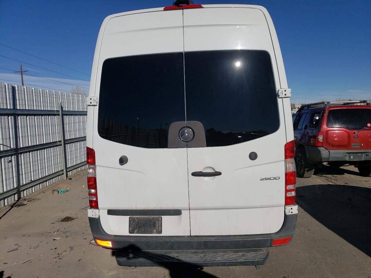 2018 Mercedes-Benz Sprinter 2500 VIN: WD4PE8CD8JP583526 Lot: 83224034