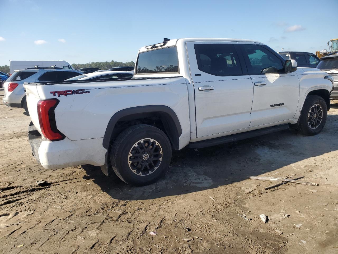 VIN 5TFLA5AB7NX012751 2022 TOYOTA TUNDRA no.3