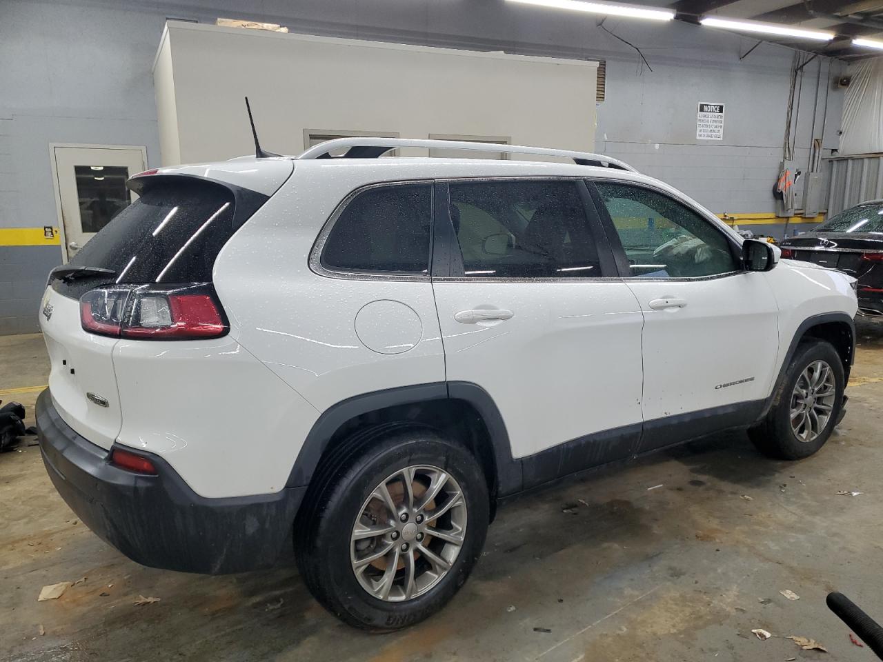 2020 Jeep Grand Cherokee - Image 3