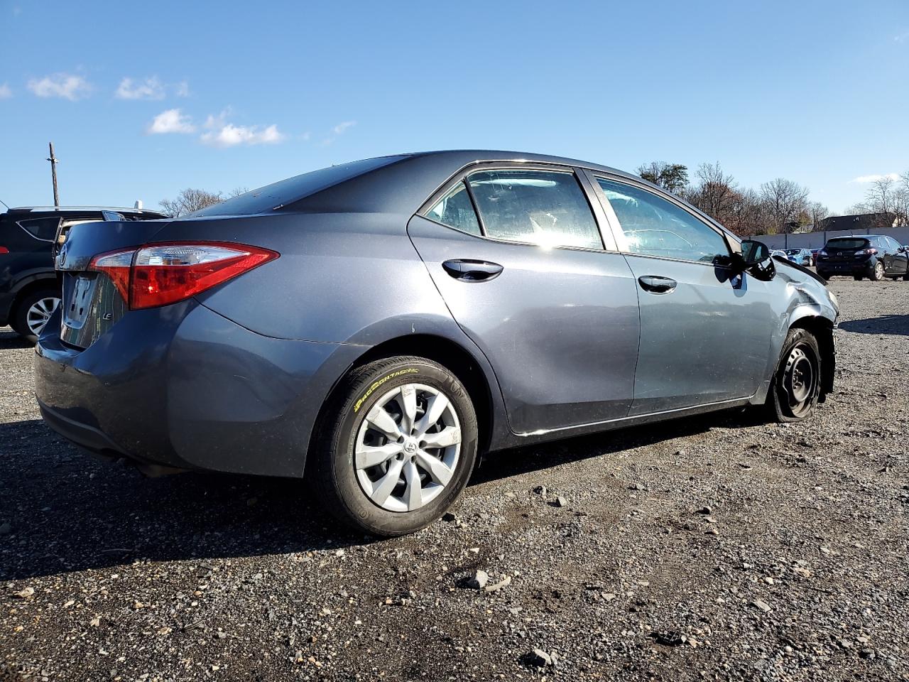 VIN 2T1BURHE3FC230048 2015 TOYOTA COROLLA no.3