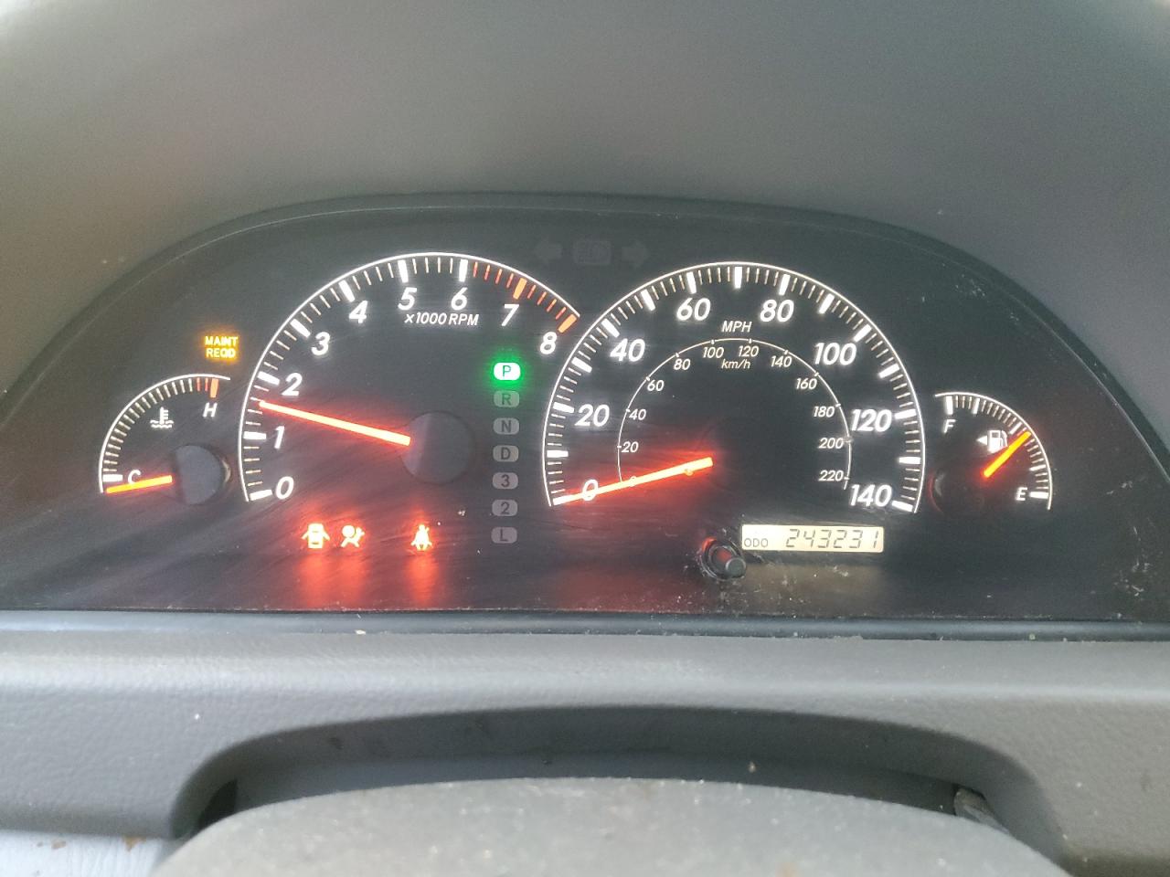 2005 Toyota Camry - Image 9