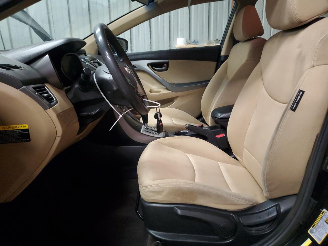 2012 Hyundai Elantra - Image 7
