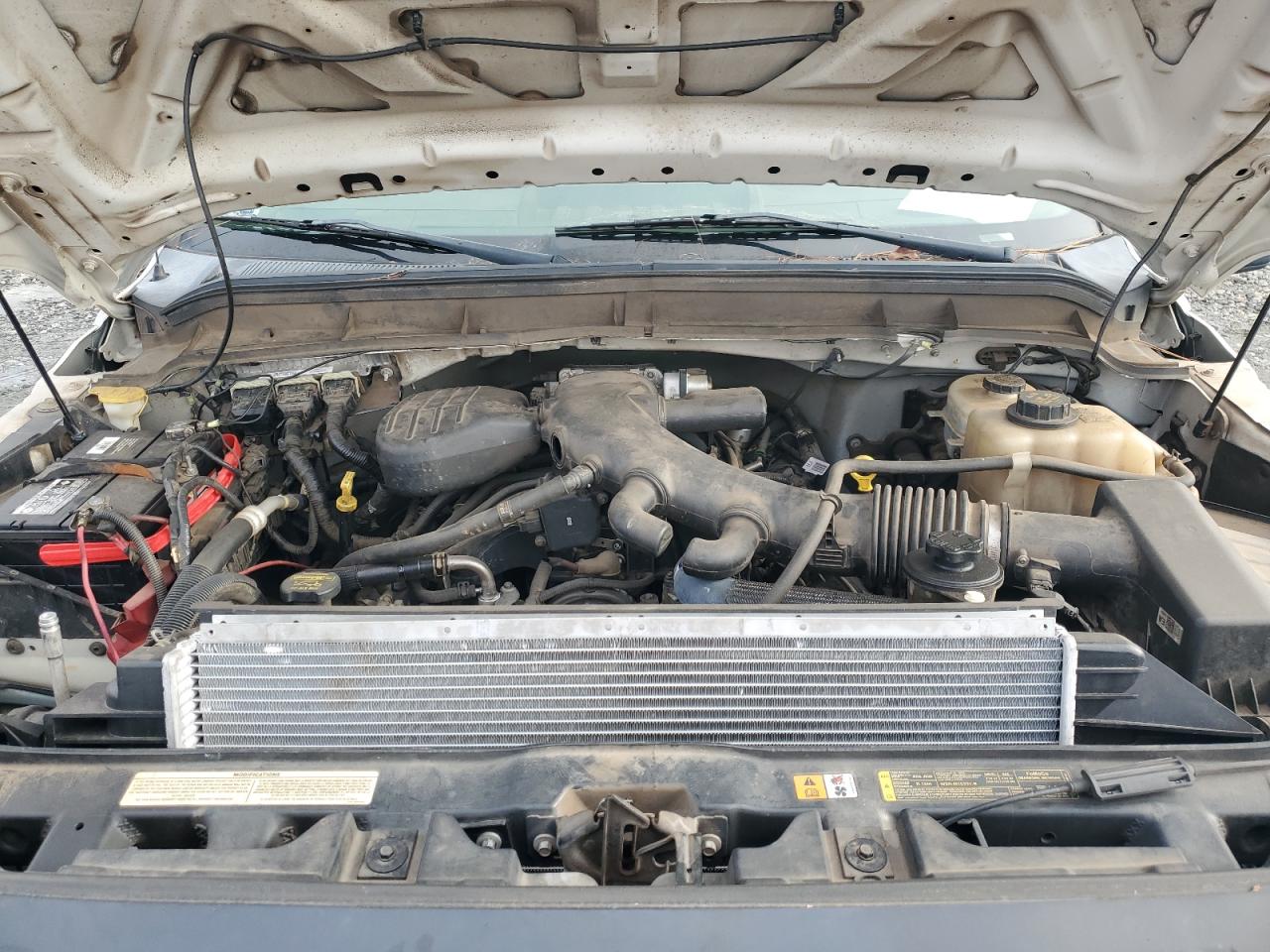 2012 Ford F450 - Image 11