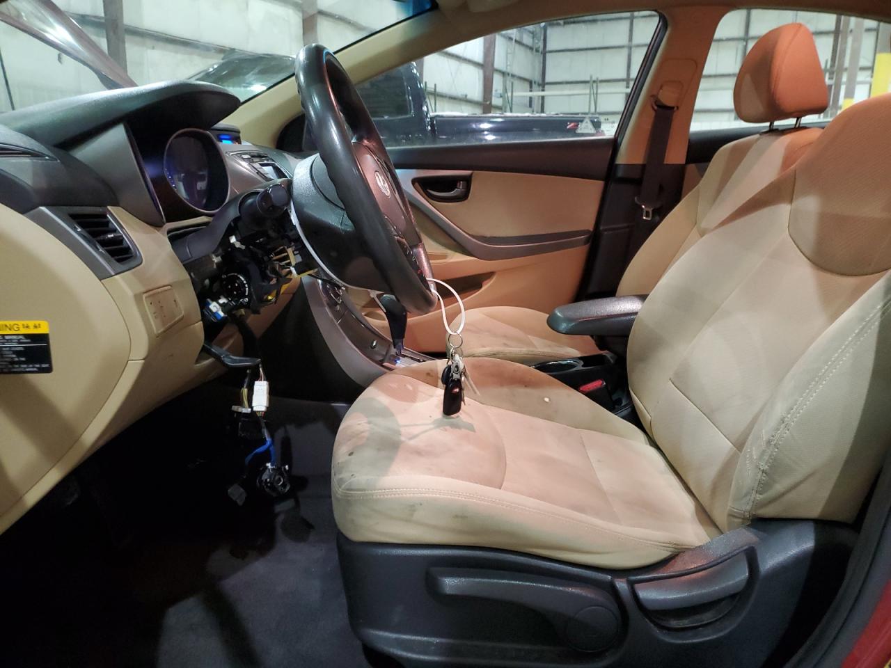 2013 Hyundai Elantra - Image 7