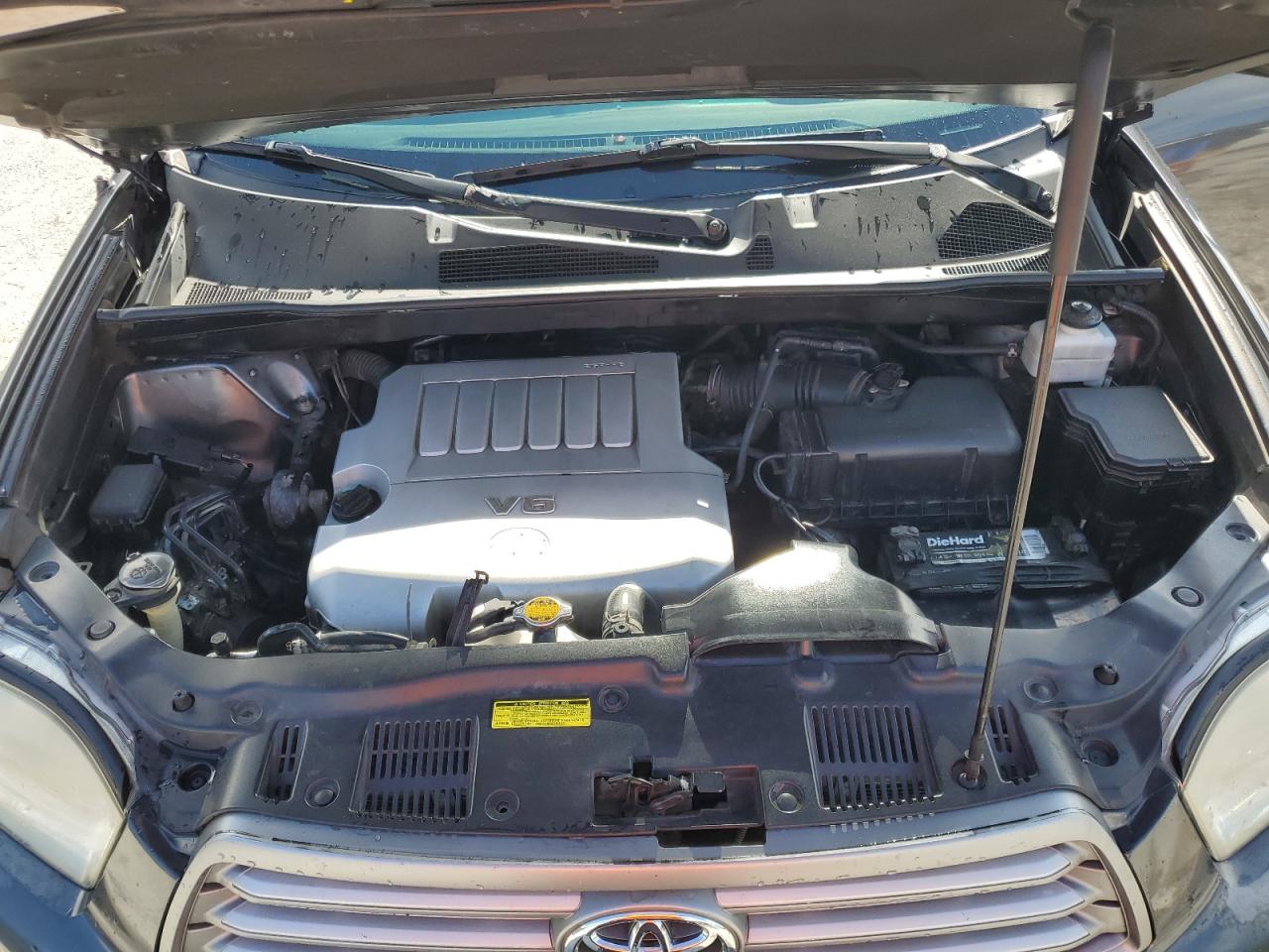 2010 Toyota Highlander - Image 12