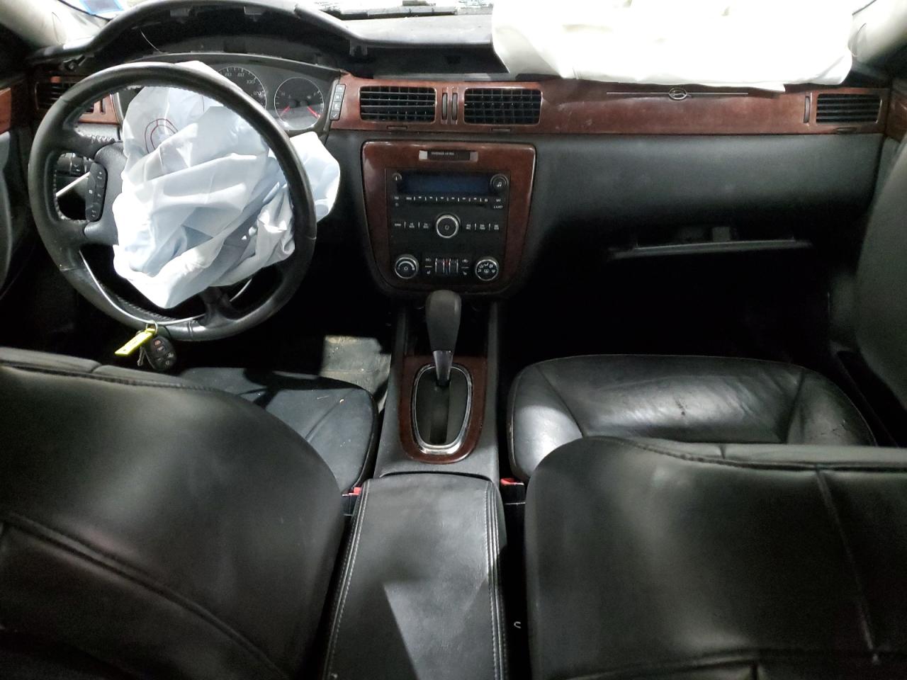 2010 Chevrolet Impala - Image 8