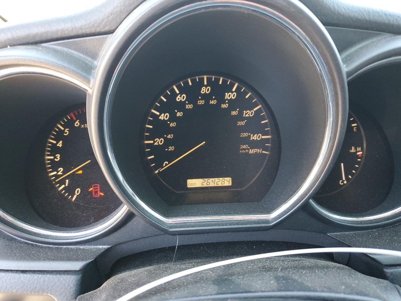 2004 Lexus RX - Image 9