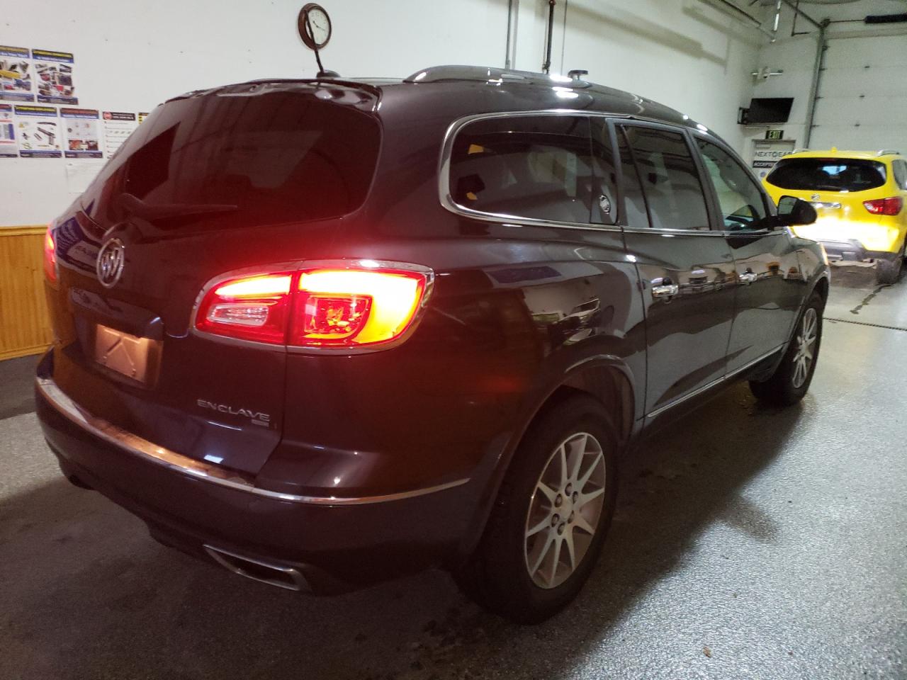 VIN 5GAKVBKD9FJ291088 2015 BUICK ENCLAVE no.3